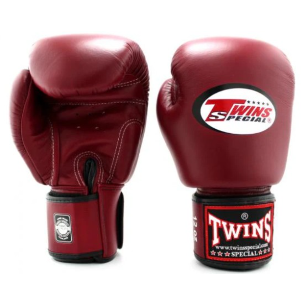 כפפות אגרוף חברת Twins בצבעים שחור, לבן ובורדו דגם BGVL3