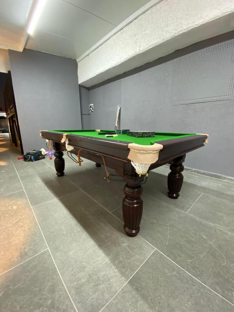 שולחן ביליארד 7 פיט regiis